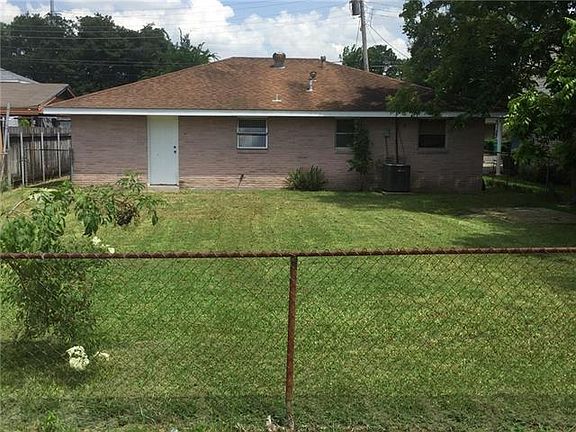 2nd image of 1210 West Dr