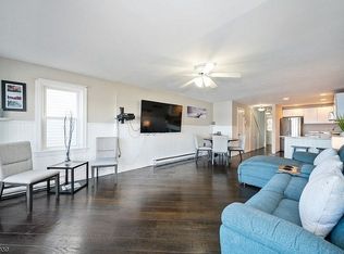 91 McGregor Ave, Mount Arlington, NJ 07856