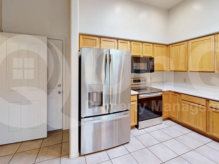 8142 N Peppersauce Dr — Photo 5