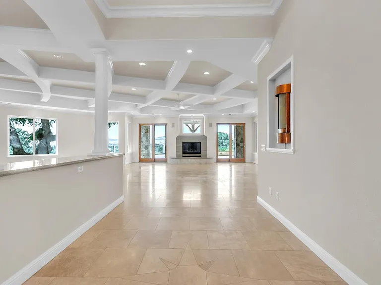 5237 Sunridge Dr — Photo 5