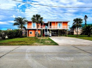 120 Constantin Rd, Golden Meadow, LA 70357