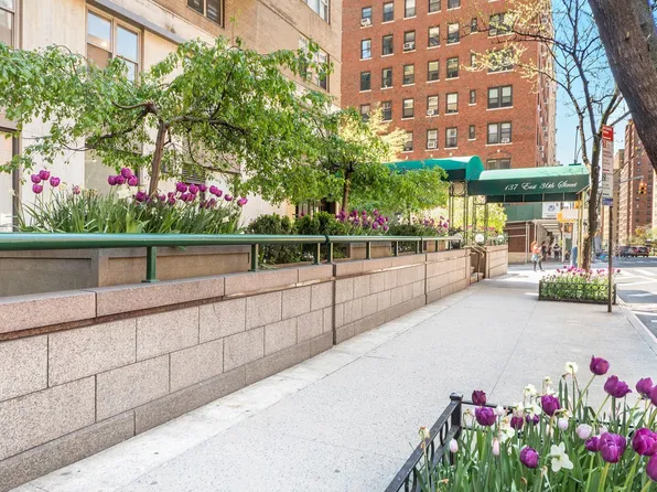 137 East 36th Street image 6 of 11
