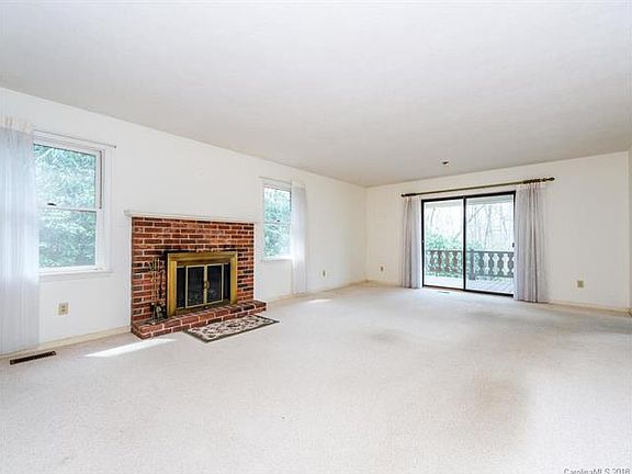 4th image of 100 Harmony Ln