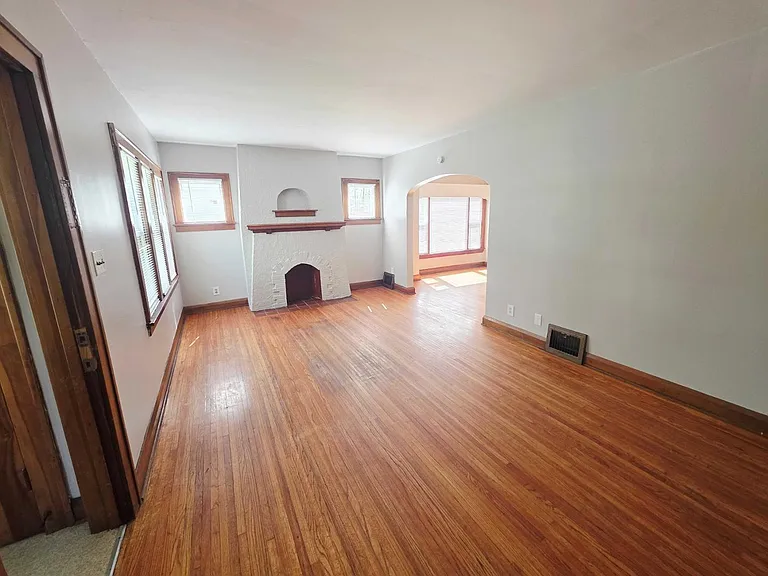 1919 Christie St #LOWER — Photo 3