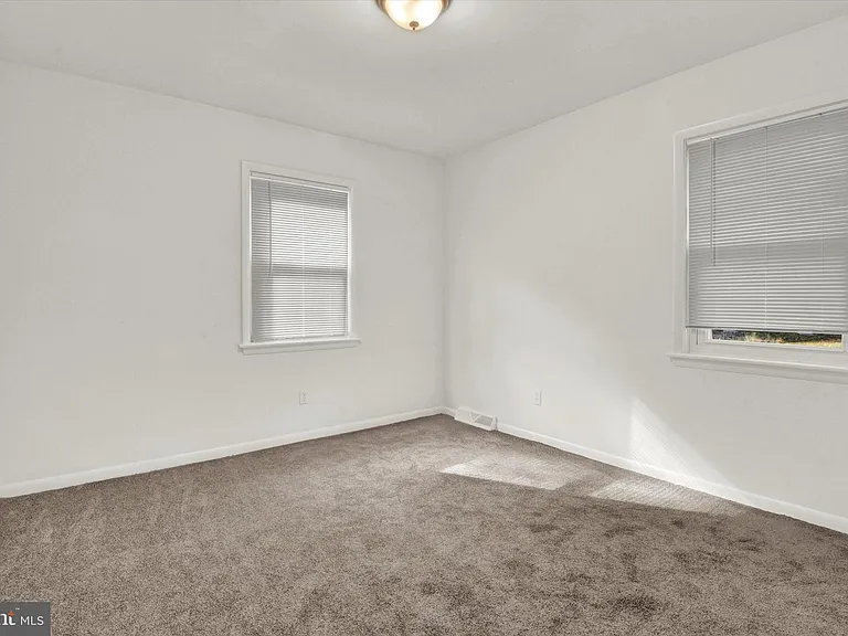 2738 Bird View Rd — Photo 12