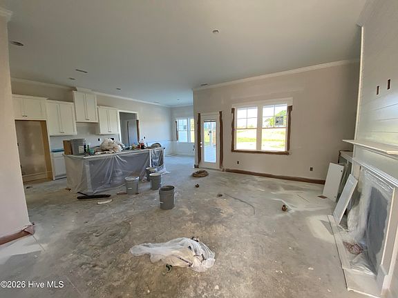 3rd image of 205 N Rabbit Run Drive