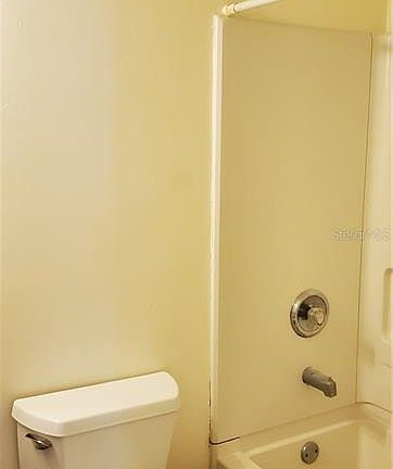 5th image of 2035 Woodlawn Dr