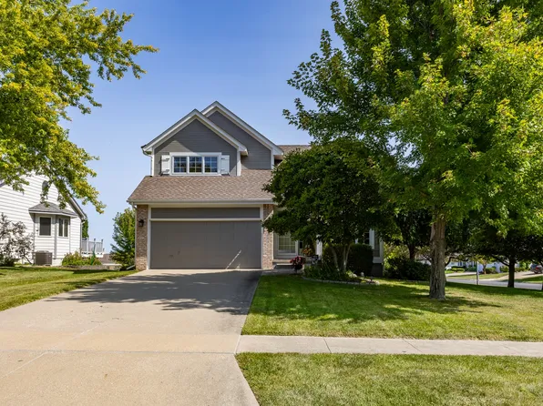 2005 NW 144th St, Clive, IA 50325