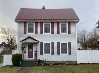 555 N Richhill St, Waynesburg, PA 15370
