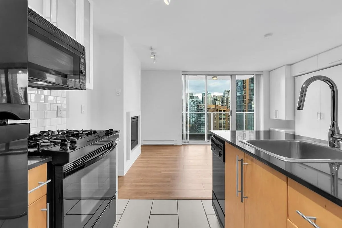 Studio, 401 sqft, $2,095 — Photo 4