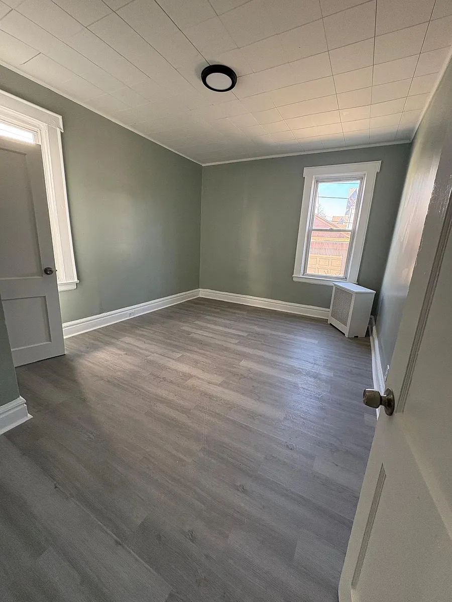 Building Photo - 556 S Clinton St #1
