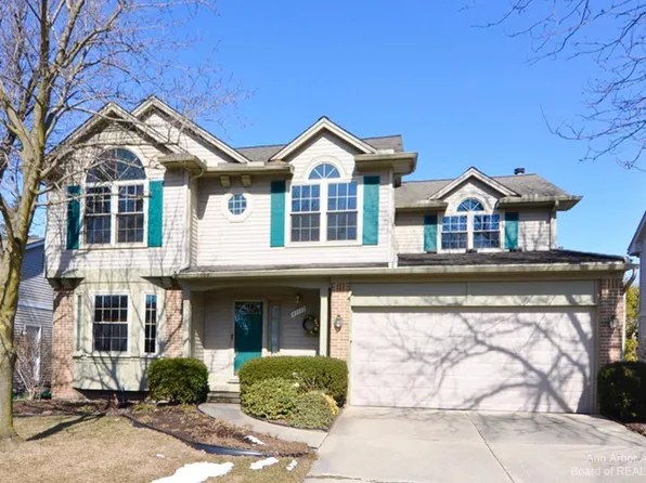 47177 Scarlet Dr S, Novi, MI 48374