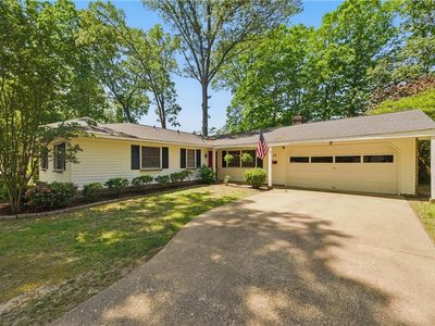175 Windsor Castle Dr, Newport News, VA, 23608
