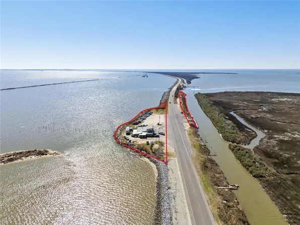 16871 Dauphin Island Pkwy, Coden, AL 36523