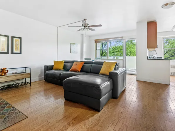 1065 Vermont Street 4L image 1 of 10