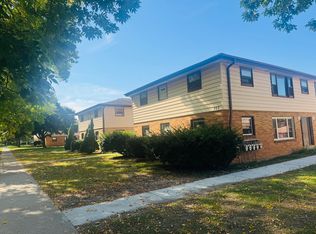 Pine Pointe Apartments, Waukesha, WI 53186