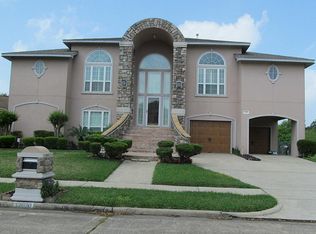 12030 E Circle Dr, Houston, TX 77071