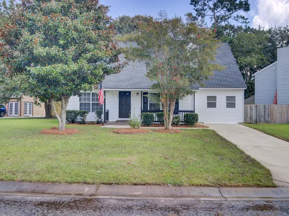 144 Traders Station Rd, Summerville, SC 29486