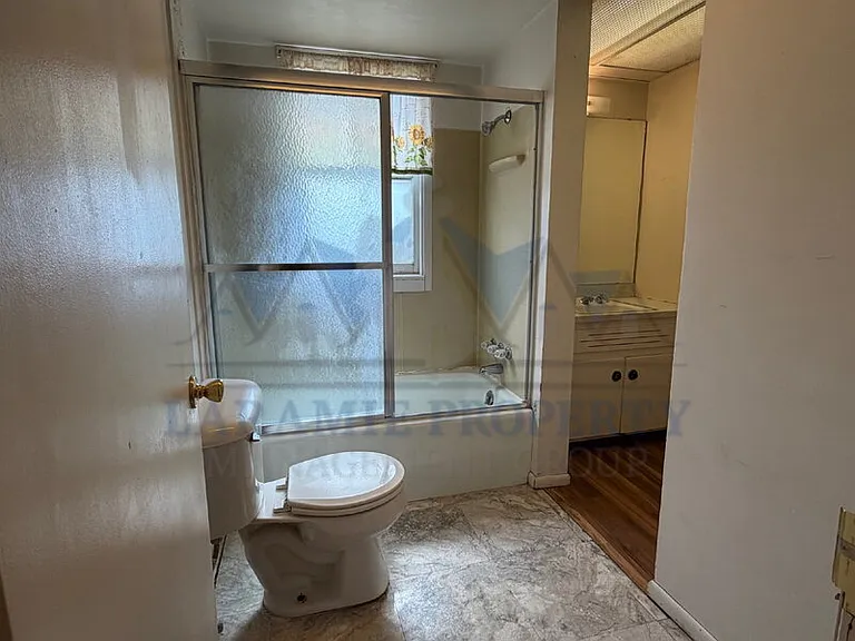 1526 Grand Ave #2 — Photo 16