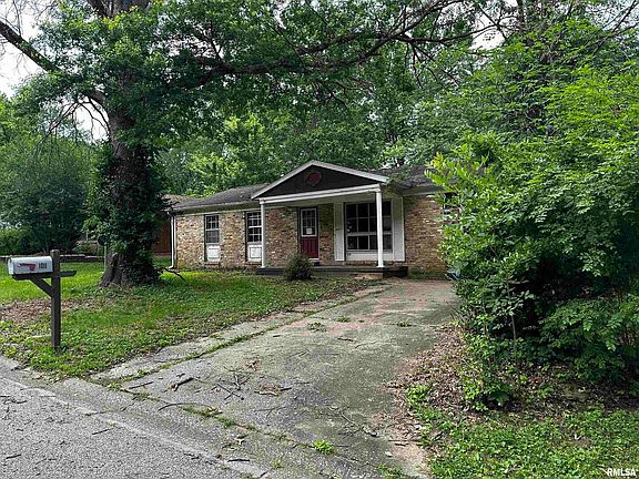 4th image of 1011 W Laurel St