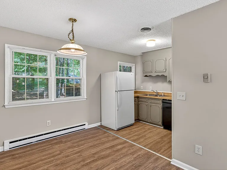 4725 Pennoak Rd — Photo 7
