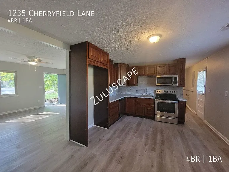 1235 Cherryfield Ln — Photo 5