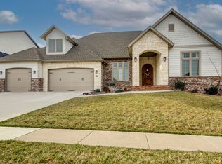 874 E Emerald Ter, Nixa, MO 65714