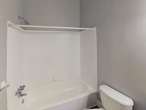 5th image of 675 Melvin Dr #321-C