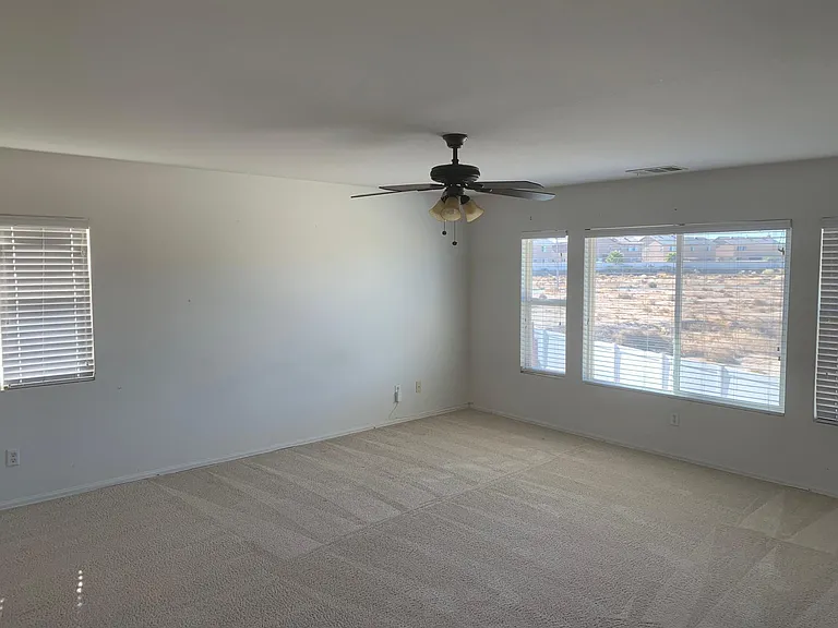 13558 Deluvina Ct — Photo 38
