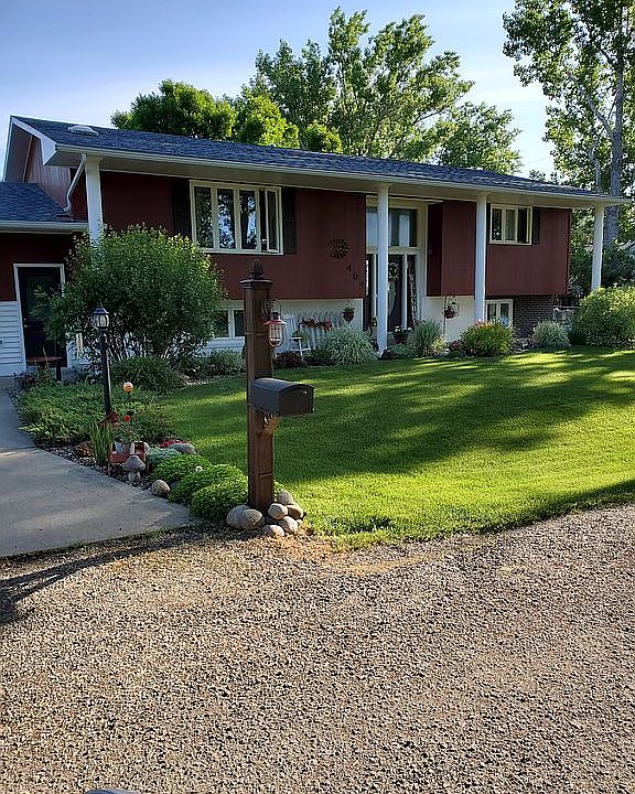 1st image of 404 C Ave