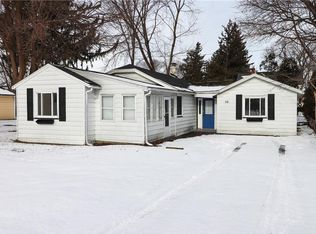 50 McEwen Rd, Rochester, NY 14616