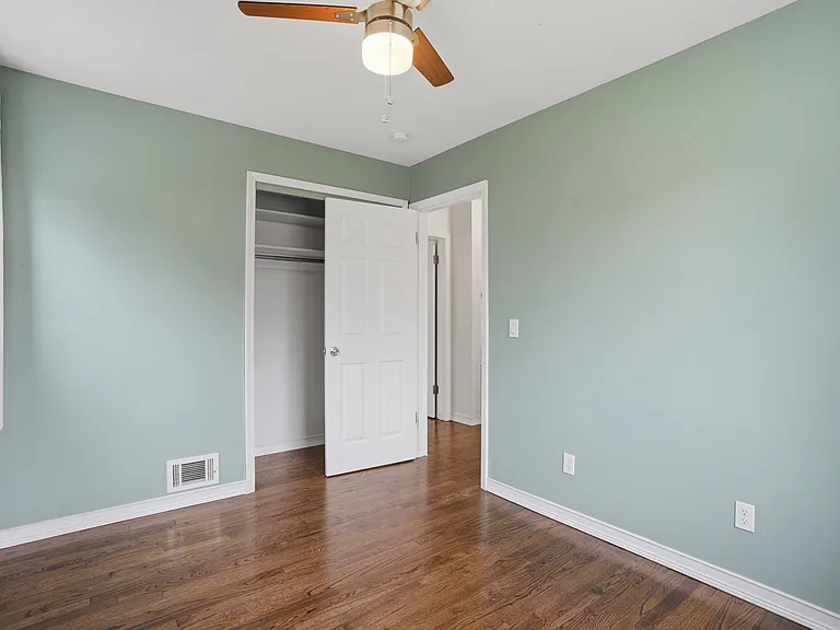 831 Loyola Dr — Photo 10