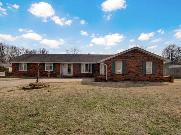 1308 W Swan Street, Springfield, MO 65807