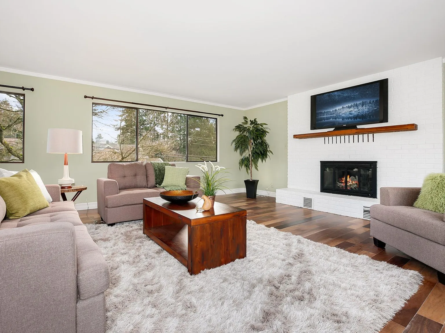 4 bed, 3320 sqft, $5,500 — Photo 3