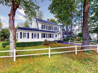 1021 Highland Park Rd, Niskayuna, NY 12309