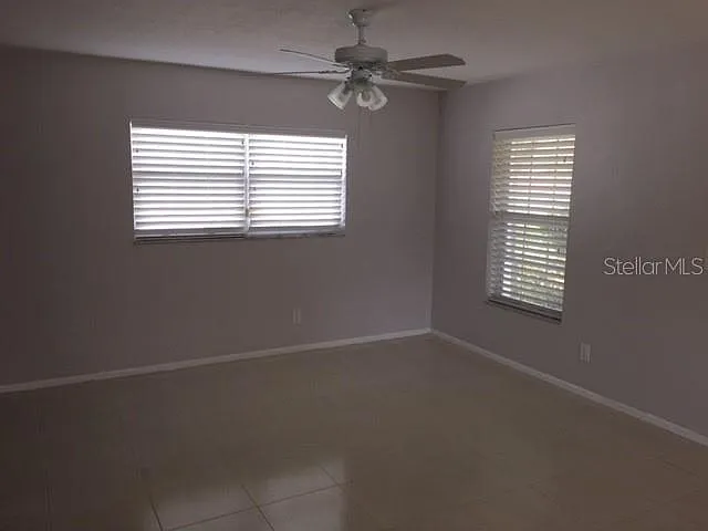 3 bed, 2.0 bath, 1070 sqft, $2,395 — Photo 3