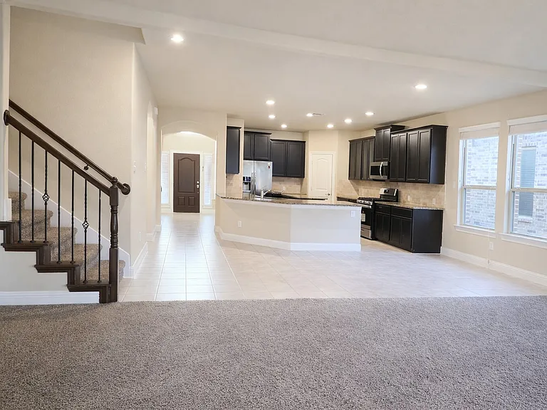 3913 Tunstall Dr — Photo 6