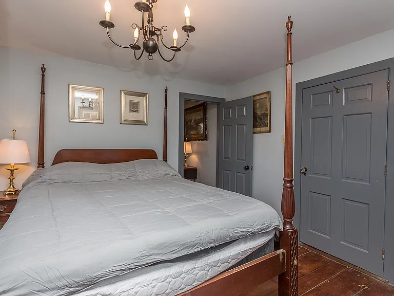 570 Mill Rd #1 — Photo 5