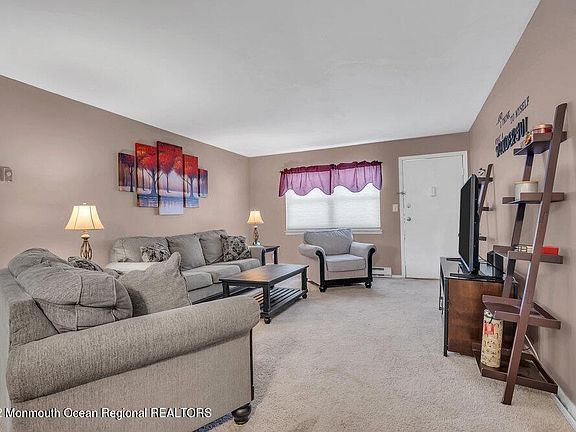 5th image of 62B White St