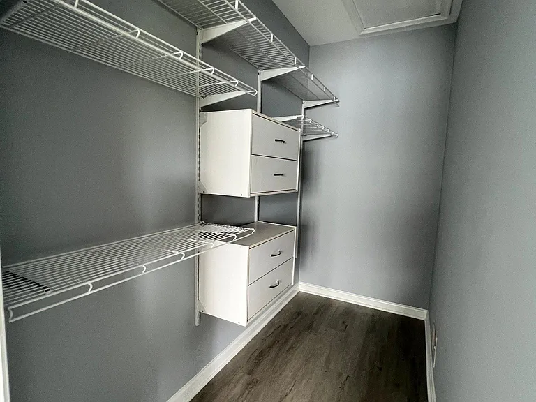 8210 Catbird Cir #201 — Photo 12