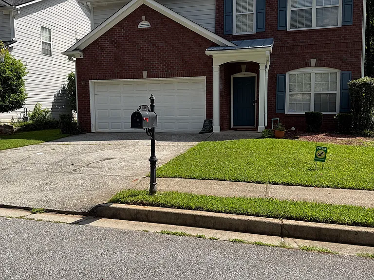 1613 Atkinson Park Cir — Photo 1