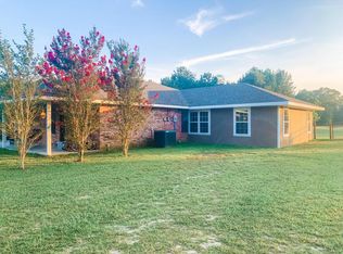 752 Slagle Lake Rd, Leesville, LA 71446