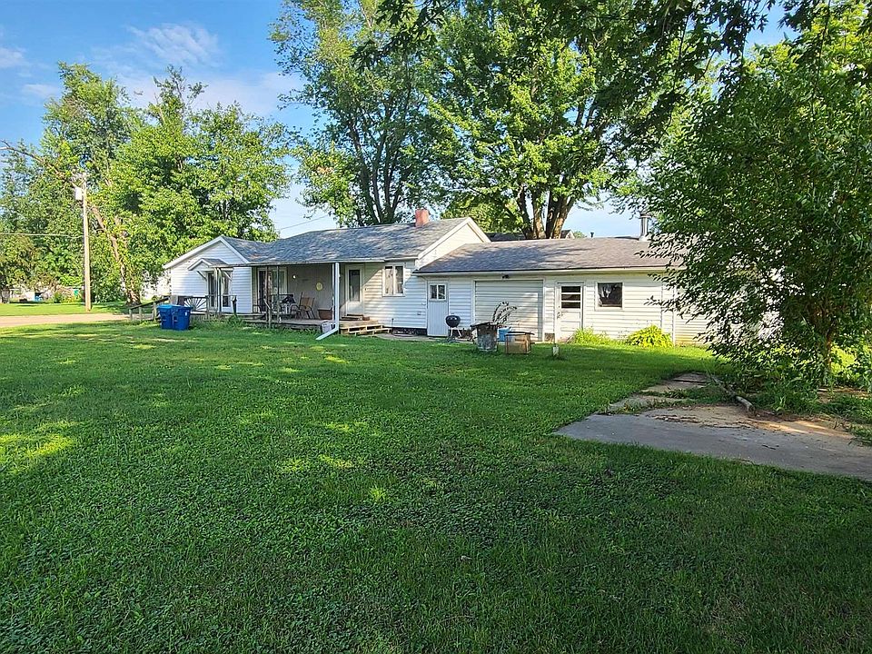 907 Broad St, Sabula, IA 52070 Zillow