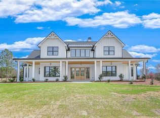 24 Majestic Shrs, Hartwell, GA 30643
