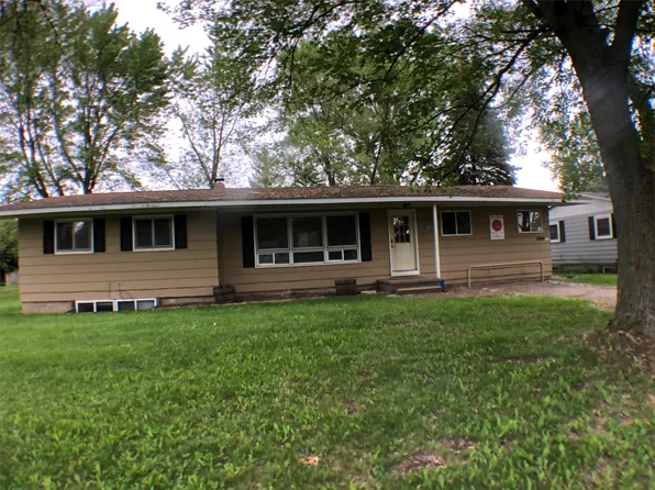 1909 Stockman Rd #A, Mount Pleasant, MI 48858