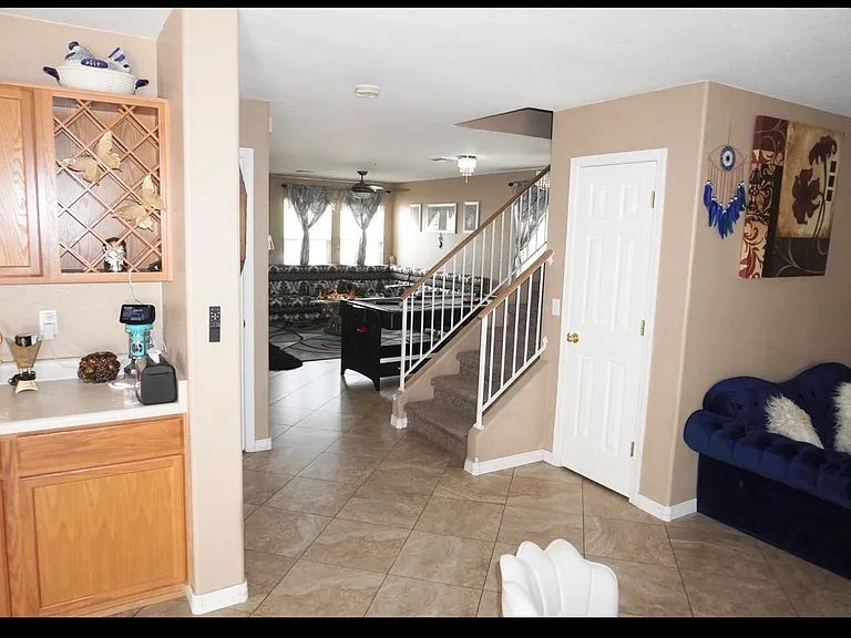 276 E Monterey Cypress St — Photo 10