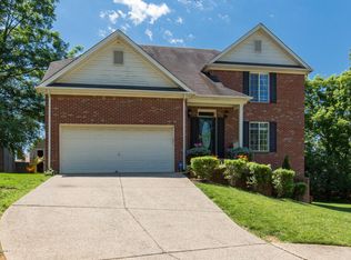 8402 Biggin Hill Ln, Louisville, KY 40220