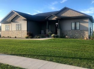 1020 Fox Ridge Rd, Dike, IA 50624