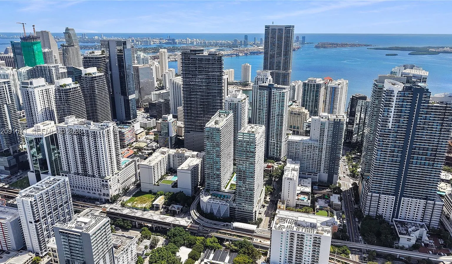 The Axis On Brickell Ii C — Photo 2