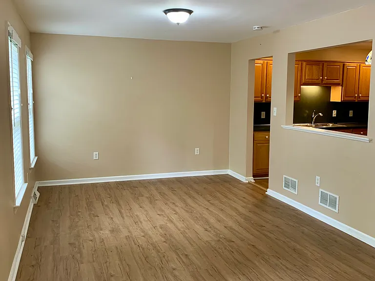 447 Society Hill Cir — Photo 5